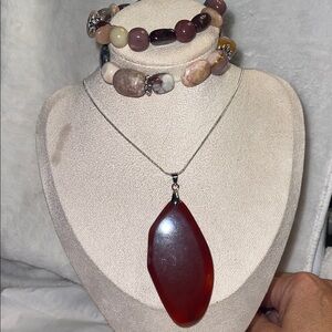 Elegant Red Pendant Necklace and Bracelet Set
